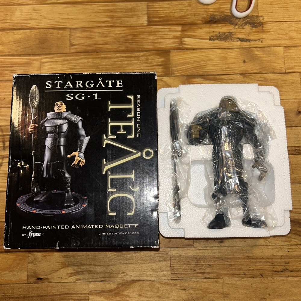 Stargate SG-1 Teal'c 9" Animated Maquette / Statue / Figure